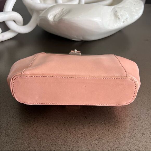 HOBO INTERNATIONAL Pink Leather  Hang Bag Single Handle Top Structured Design. - Picture 5 of 9